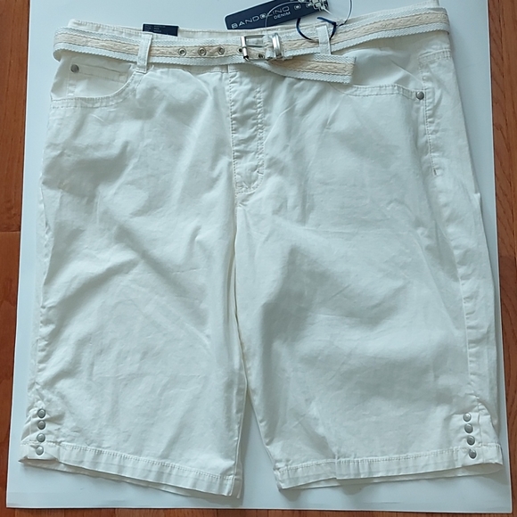 Bandolino Cream Denim Cotton Shorts/Belt Sz 14 - Picture 1 of 15